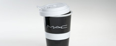 Porzellan Coffee to go Becher für Kosmetik-Label MAC Cosmetics